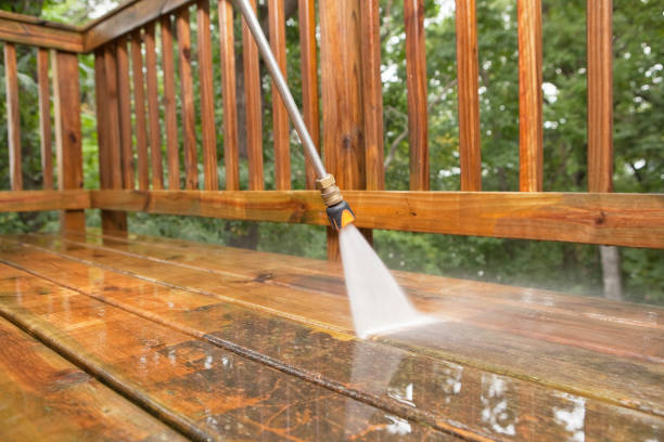 Best Pool Deck Cleaning  in North Catasauqua, PA